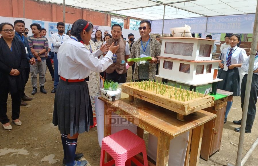 Students presenting their model during the State Level Science Fair 2023 (Seminar & Exhibition) held at GHSS, Pfutsero on September 12. (DIPR Photo)